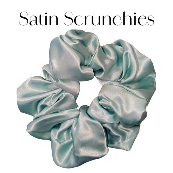 Amiga Mia large baby blue satin scrunchie hand crafted - Picture 3 of 5